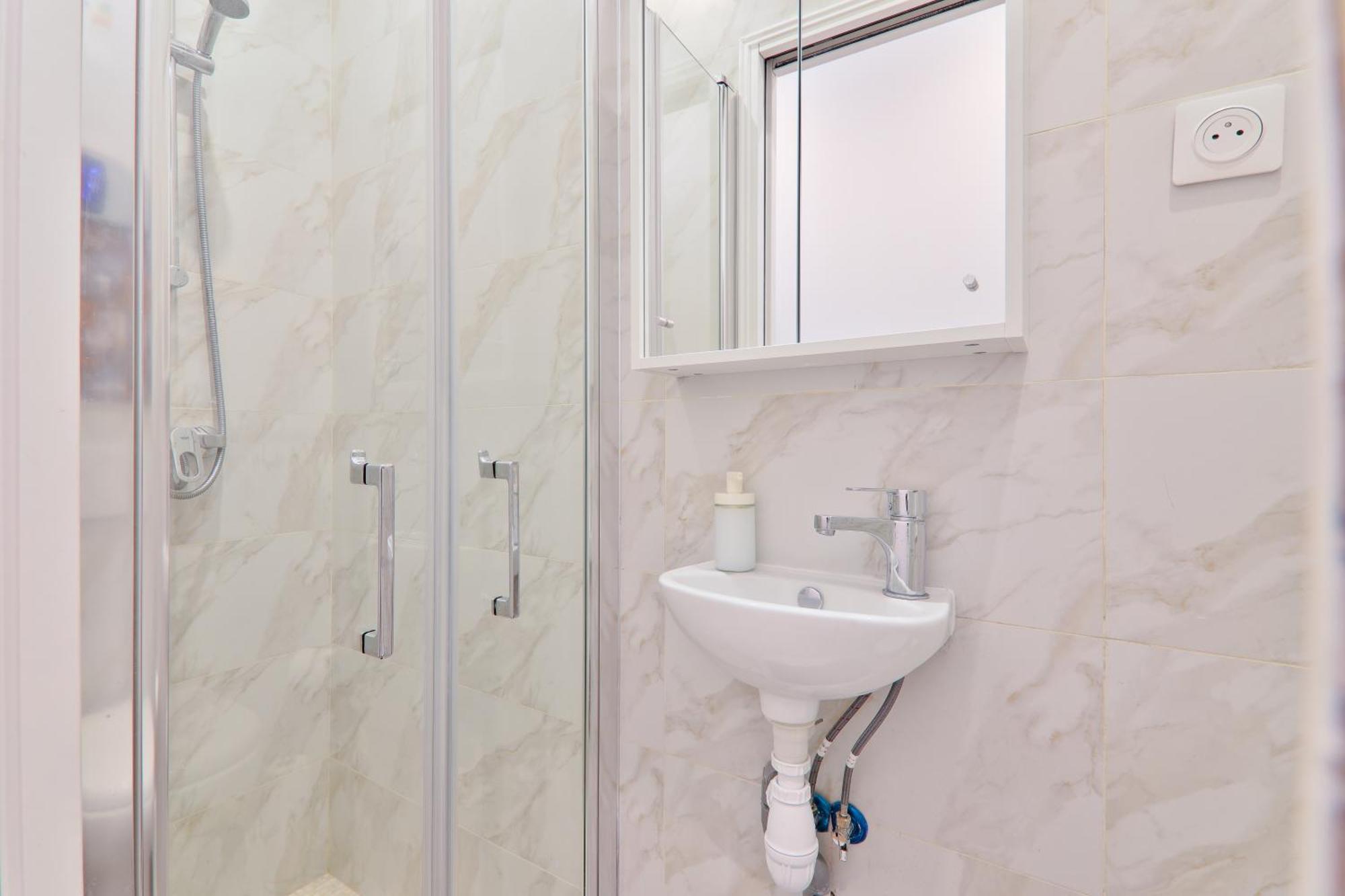 2 Bedroom Appartement Quartier Le Marais Free Netflix Paris Dış mekan fotoğraf